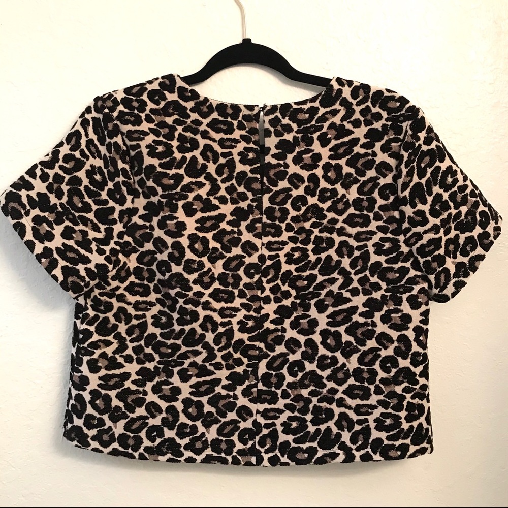 Leopard Print Top With Keyhole Back - Picture 2 of 7